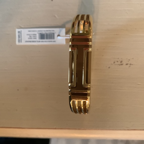 Tory Burch Fit Bit band- New with tags - Picture 2 of 3